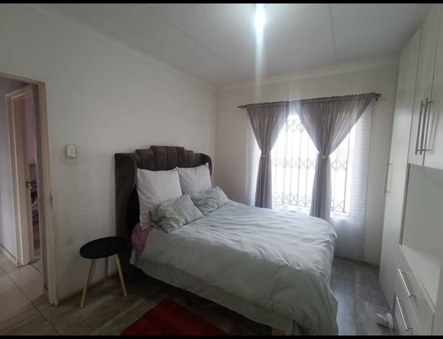 3 BEDROOM HOUSE TO LET IN RIVERSDALE
